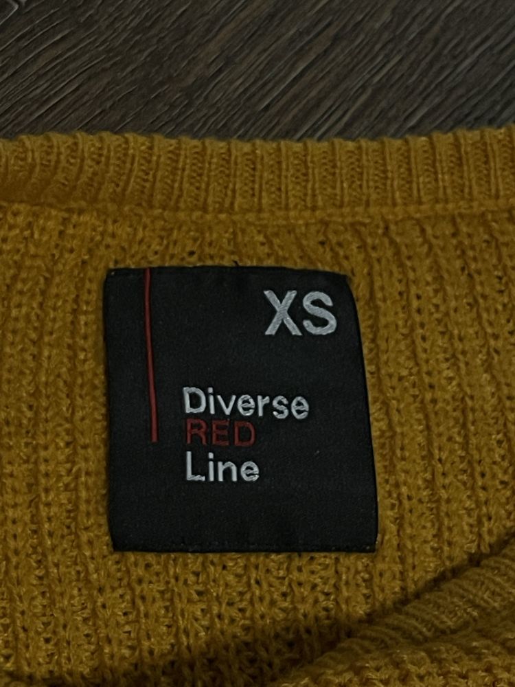 Sweter Diverse XS musztardowy