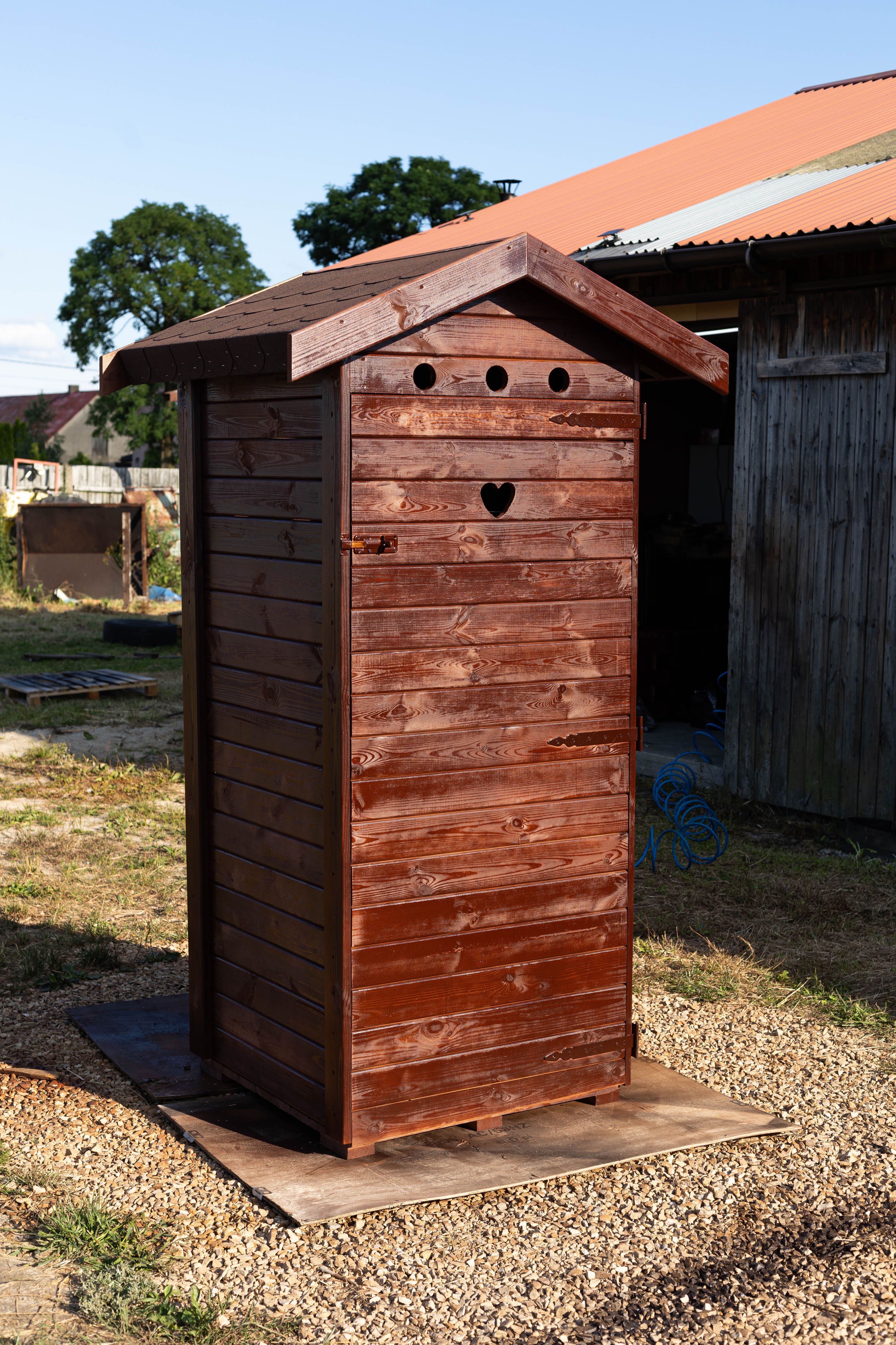 WC drewniane kibelek kibel wychodek ubikacja sławojka