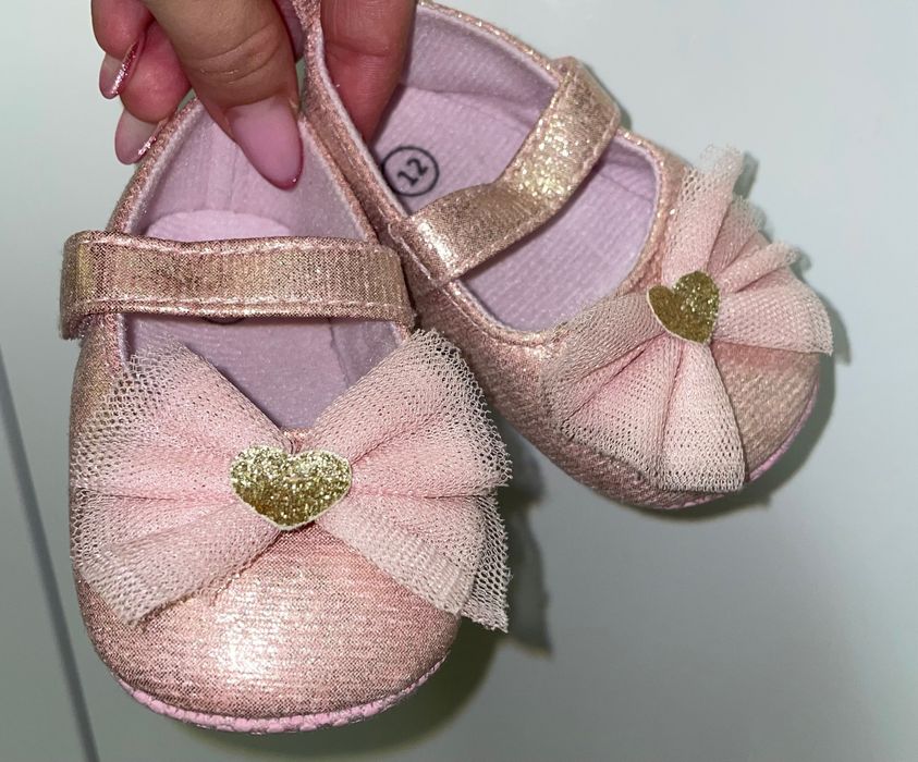Святкові пінетки для дівчинки на ніжку   12 см