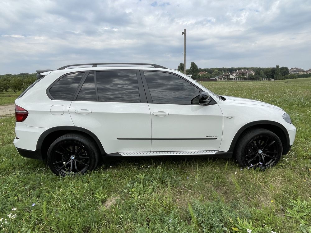 Продам БМВ Х5  3,5i D