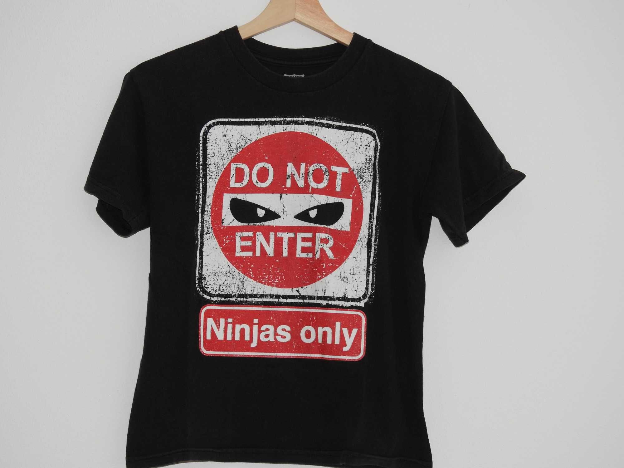 T shirt Ninjas only