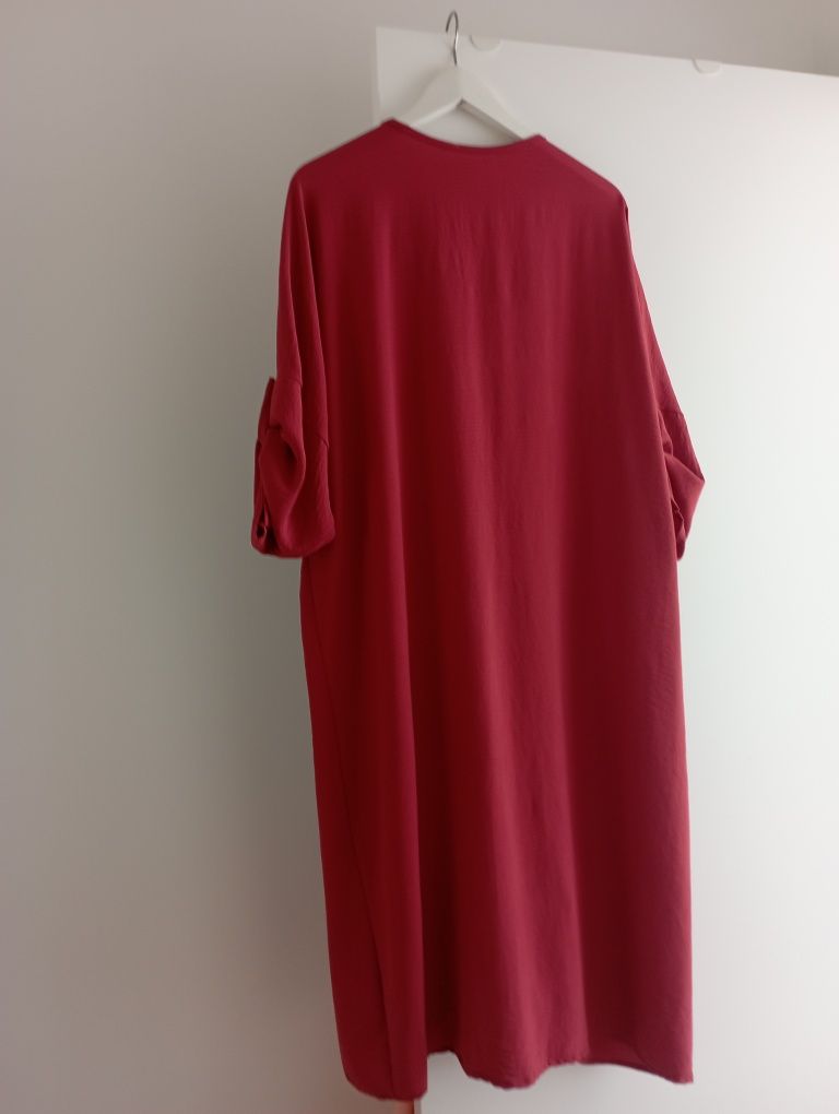 Vestido de senhora vermelho nunca foi usado