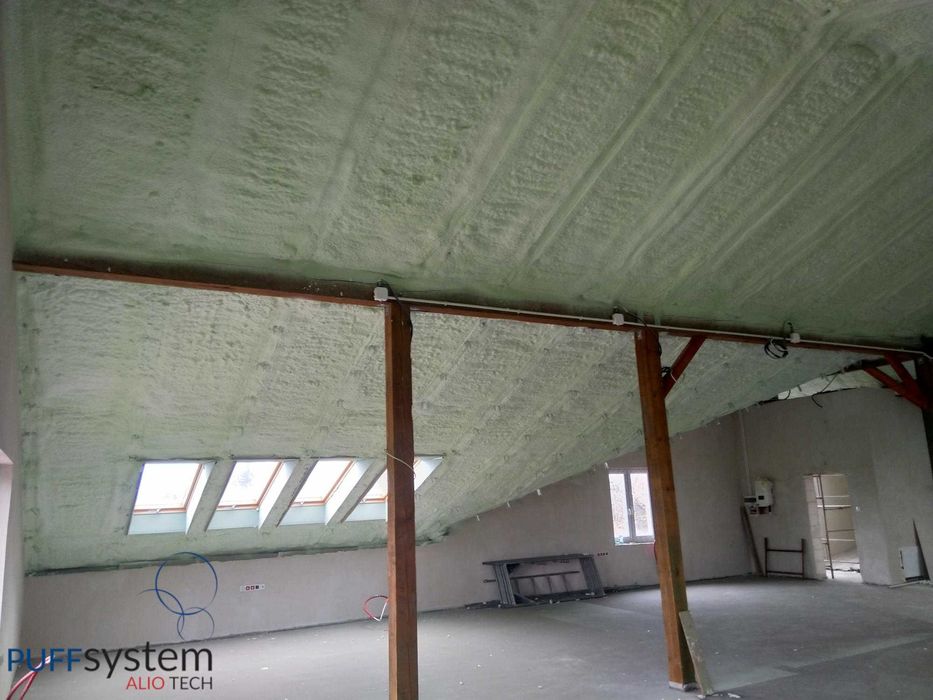 Ocieplanie pianą PUR, ocieplenie poddasza, piana PUR, płynny styropian
