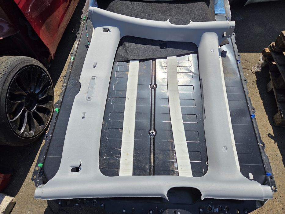 Потолок Tesla Model 3 Highland 2024 2025 оригинал разборка