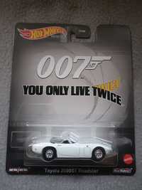 Hot Wheels Premium Toyota 2000GT James Bond 007