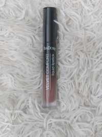 Velvet Comfort Liquid Lipstick / IsaDora