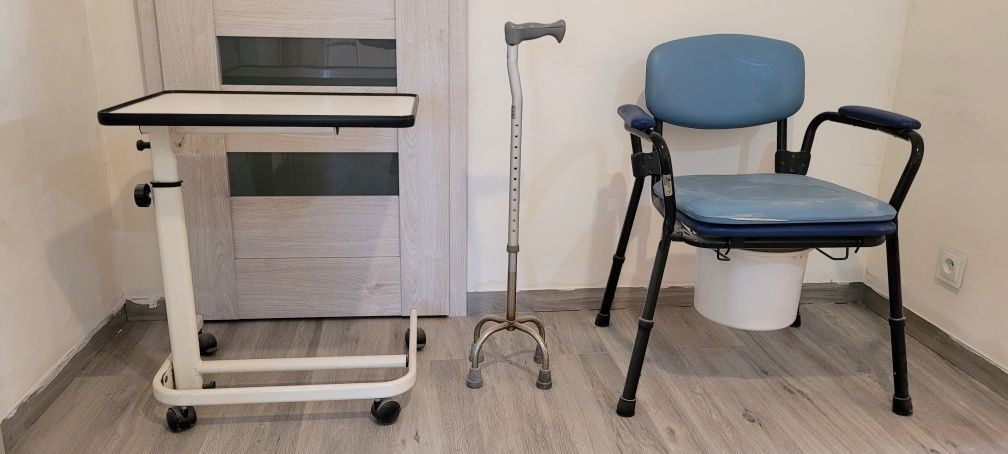 Krzeslo toaletowe stolik laska