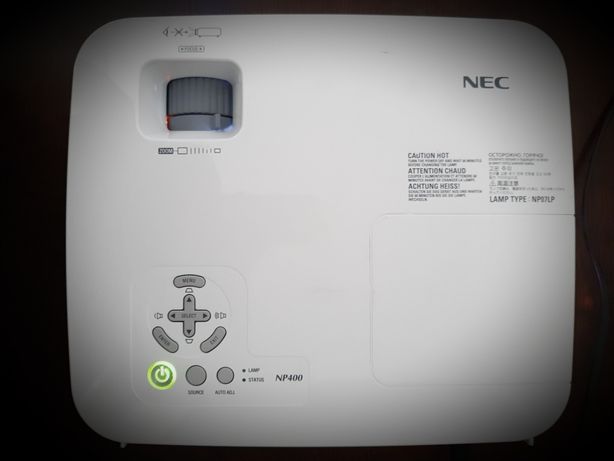 Projektor NEC NP400G rzutnik filmowy