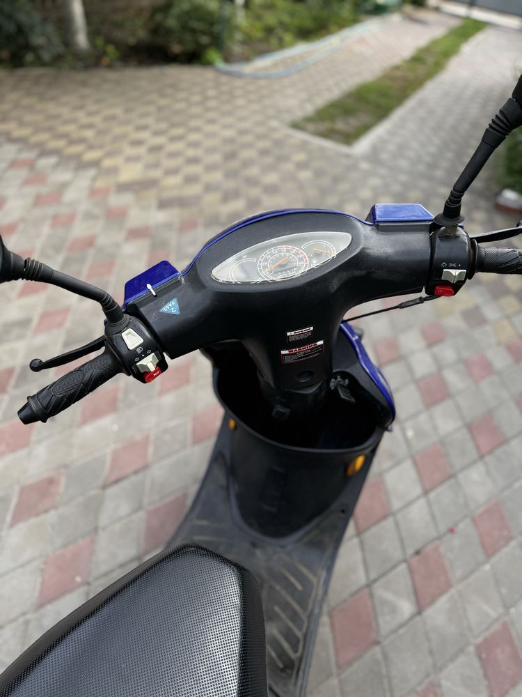 Скутер Yiben YB50QT-3