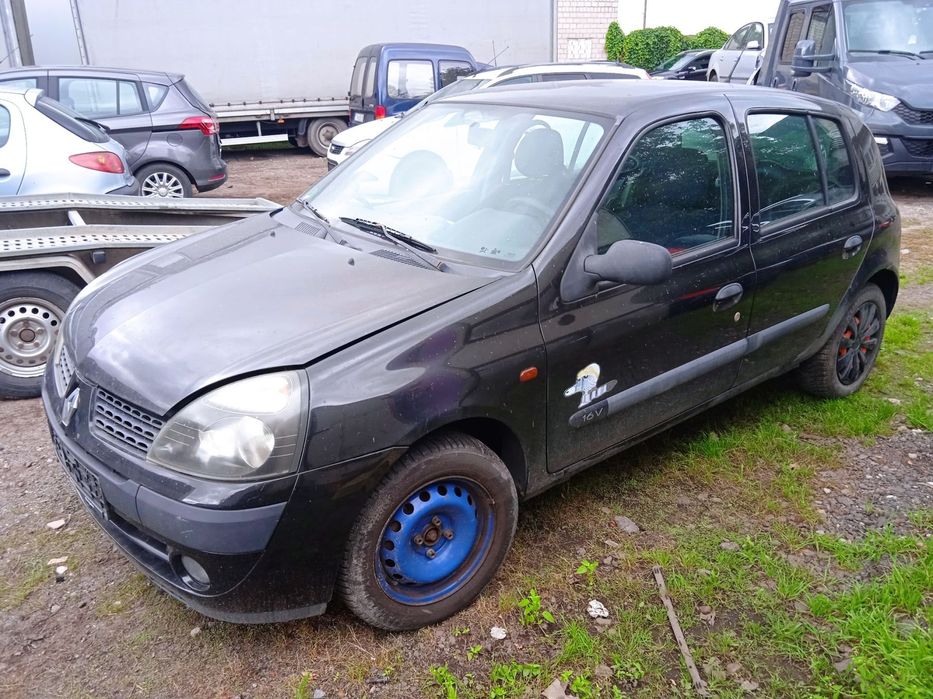 Na części Renault Clio II 1.1 5D lakier NV676 silnik skrzynia biegów maska klapa drzwi zderzak lampa