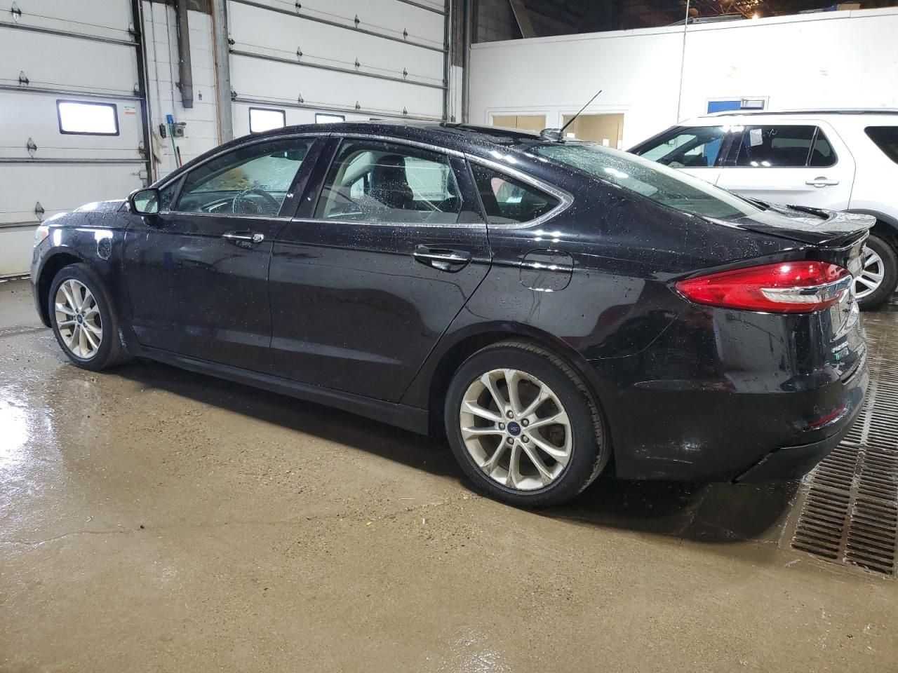 2019 FORD FUSION TITANIUM плагин&гібрид