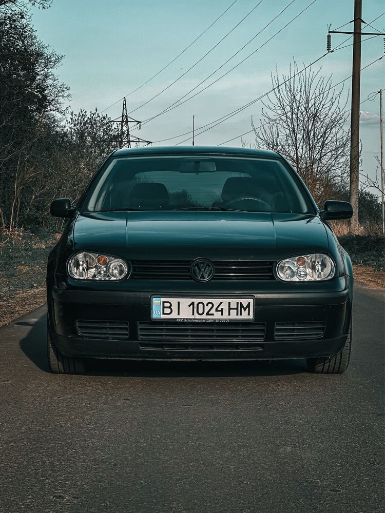 Продам Volkswagen Golf IV