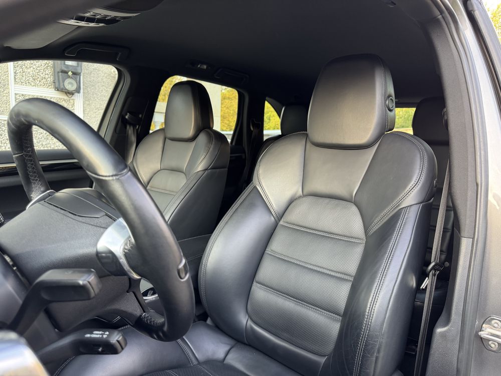 Porsche Cayenne 2011р