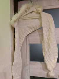 Zimowy kaptur z szalikiem