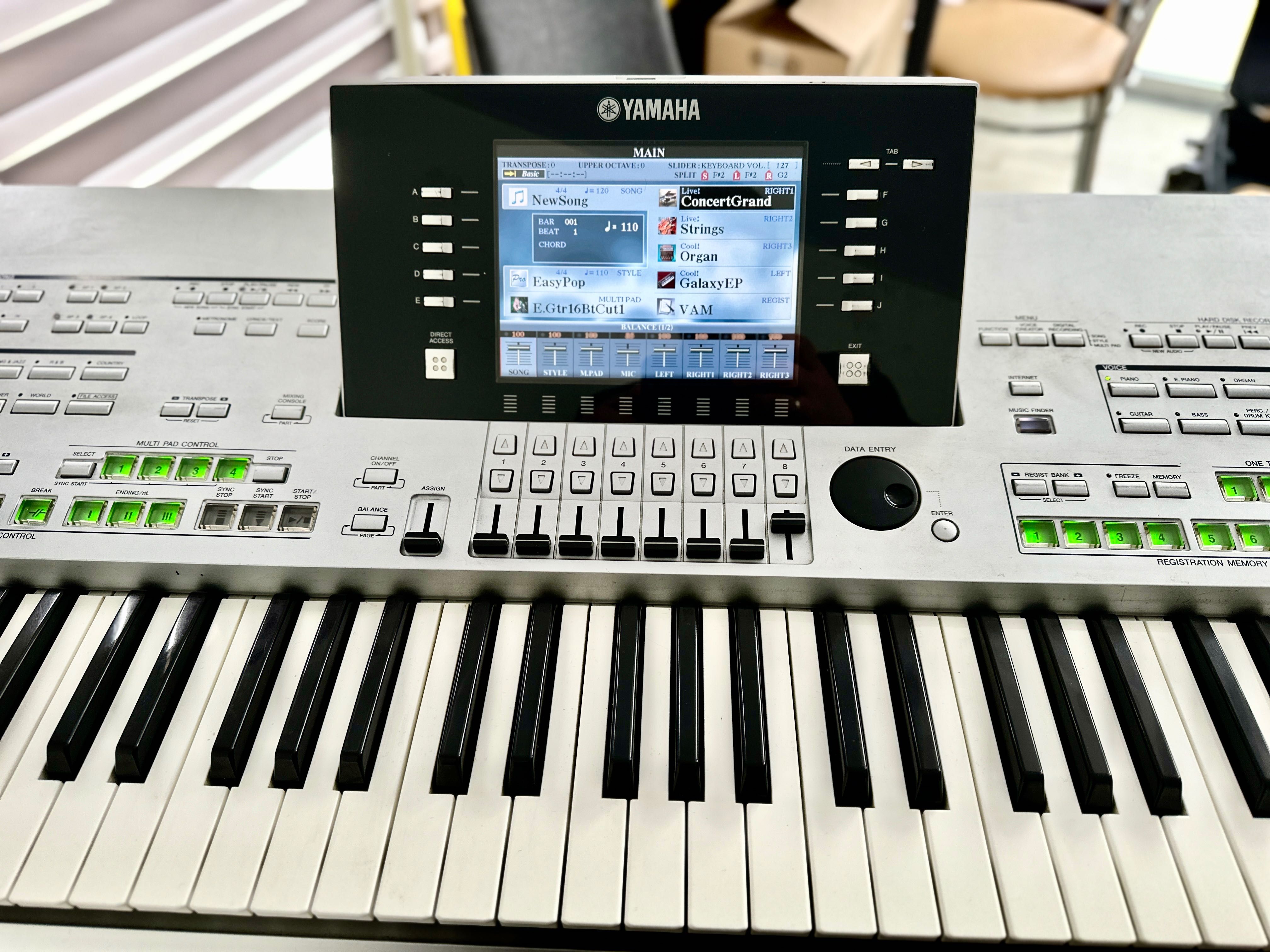 Yamaha Tyros 3 синтезатор орган клавіша ямаха