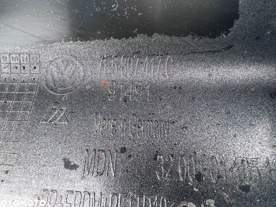 VW T6 15-20 Multivan Caravelle Zderzak Tył Tylny 4xPDC 7E5.807417C
