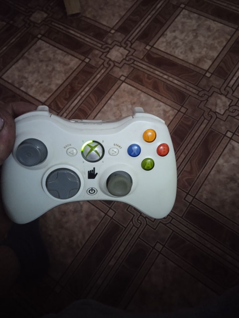 Продам xbox 360 з іграми