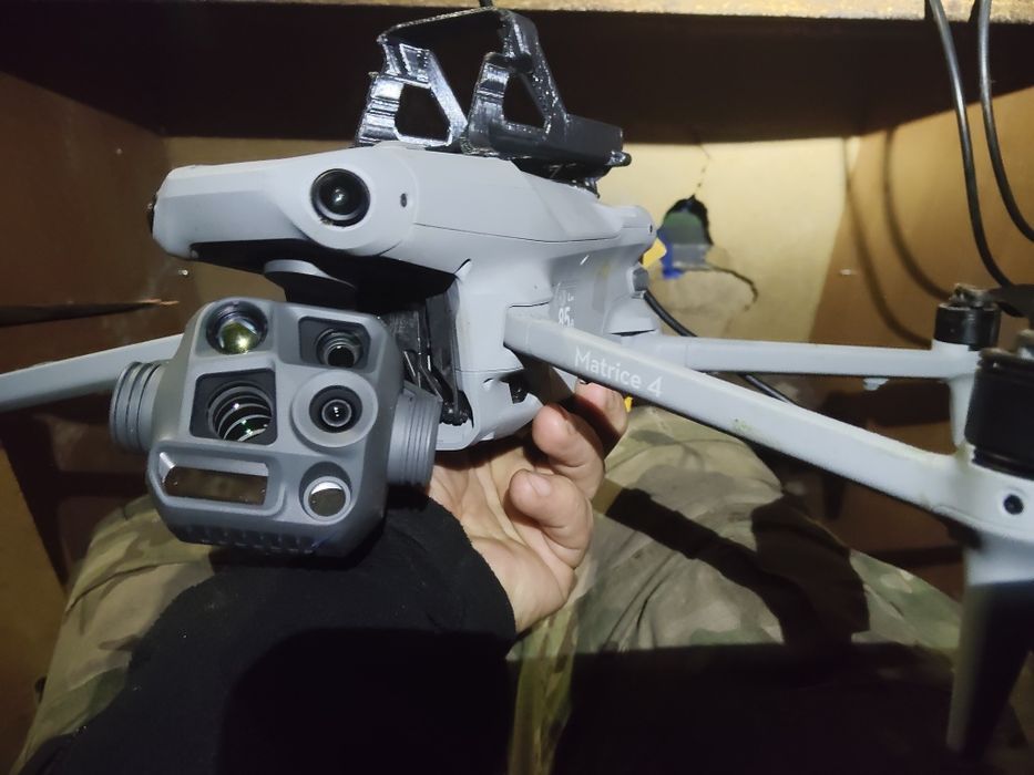 Продам квадрокоптер Matrix 4T + кейс