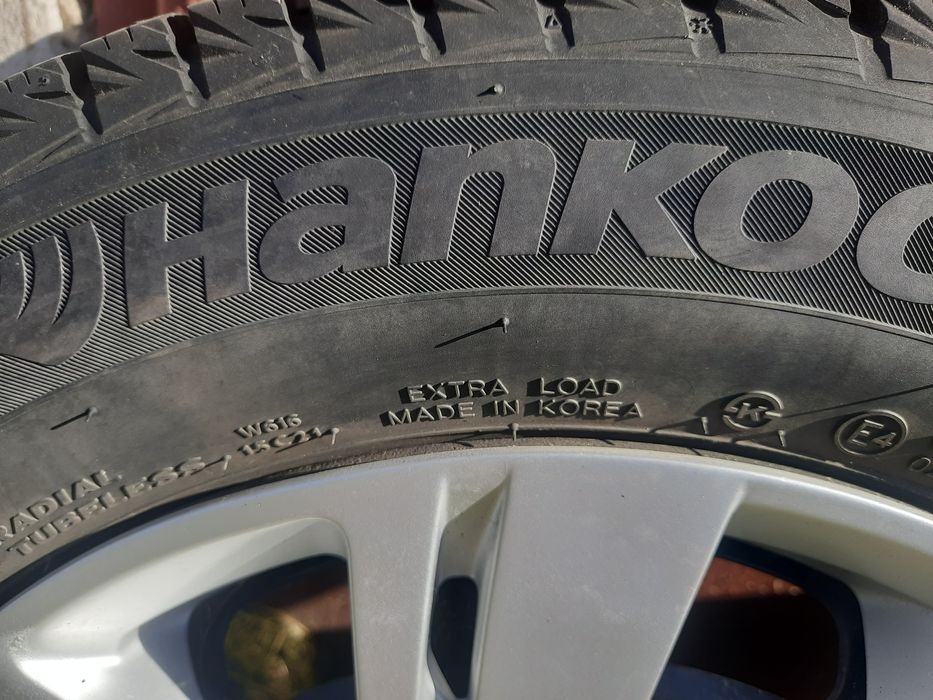 Зимня гума Hankook с дисками і оригінальними ковпаками 195/