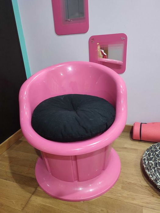 Cadeirão cor de rosa