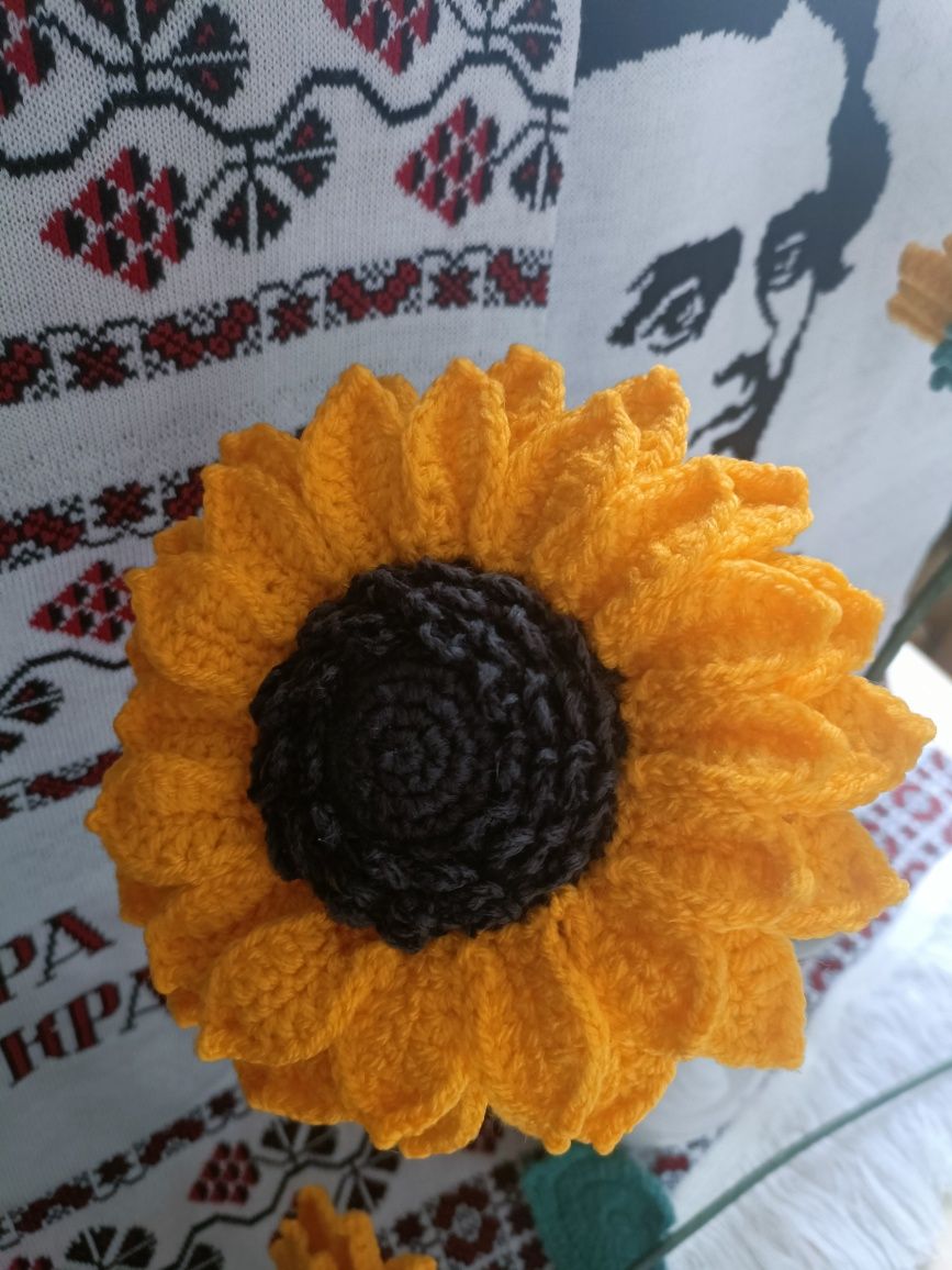 Квіти Соняшника в'язані гачком
