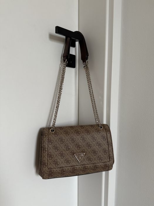 Torebka brązowa - Guess