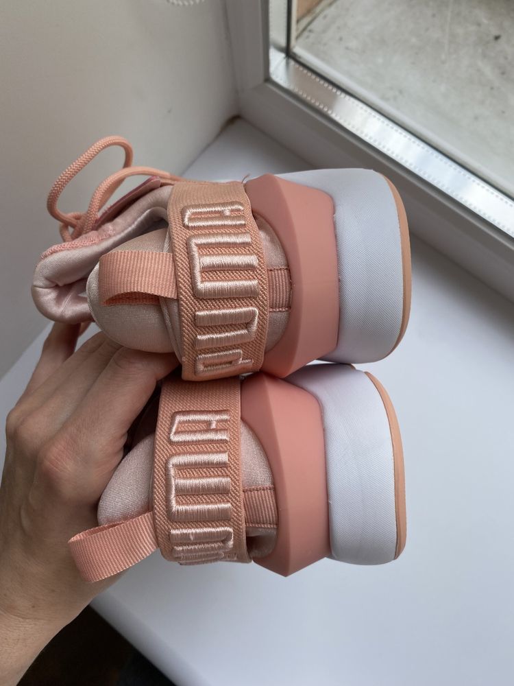 Оригінальні кросівки Puma muse satin EUR 38, 24см