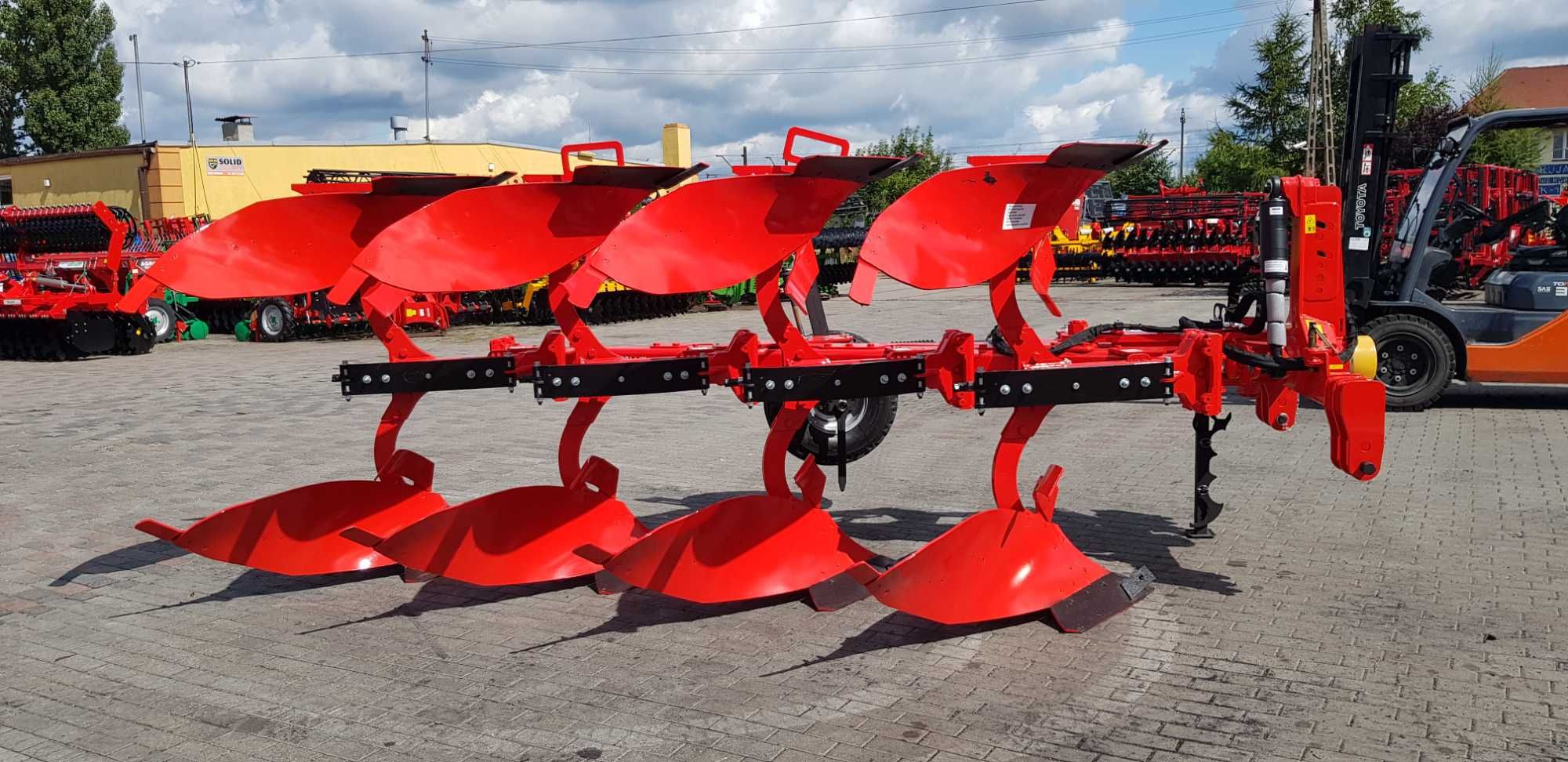 Pług obrotowy KM80 KM180 kołkowy resorowy hydraulika AKPIL 4, 5 skib