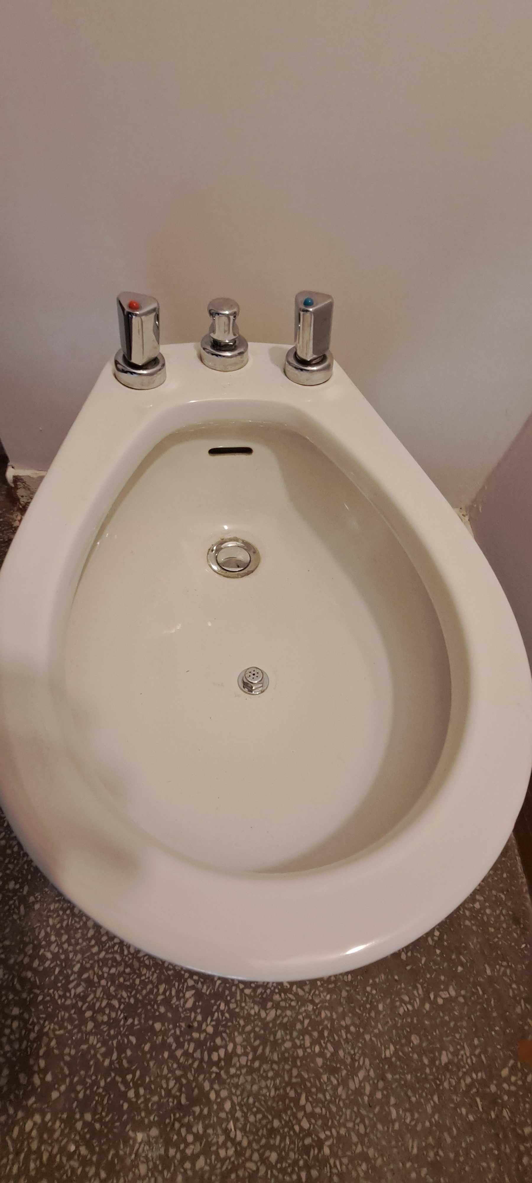 Bidet Bidet bidet