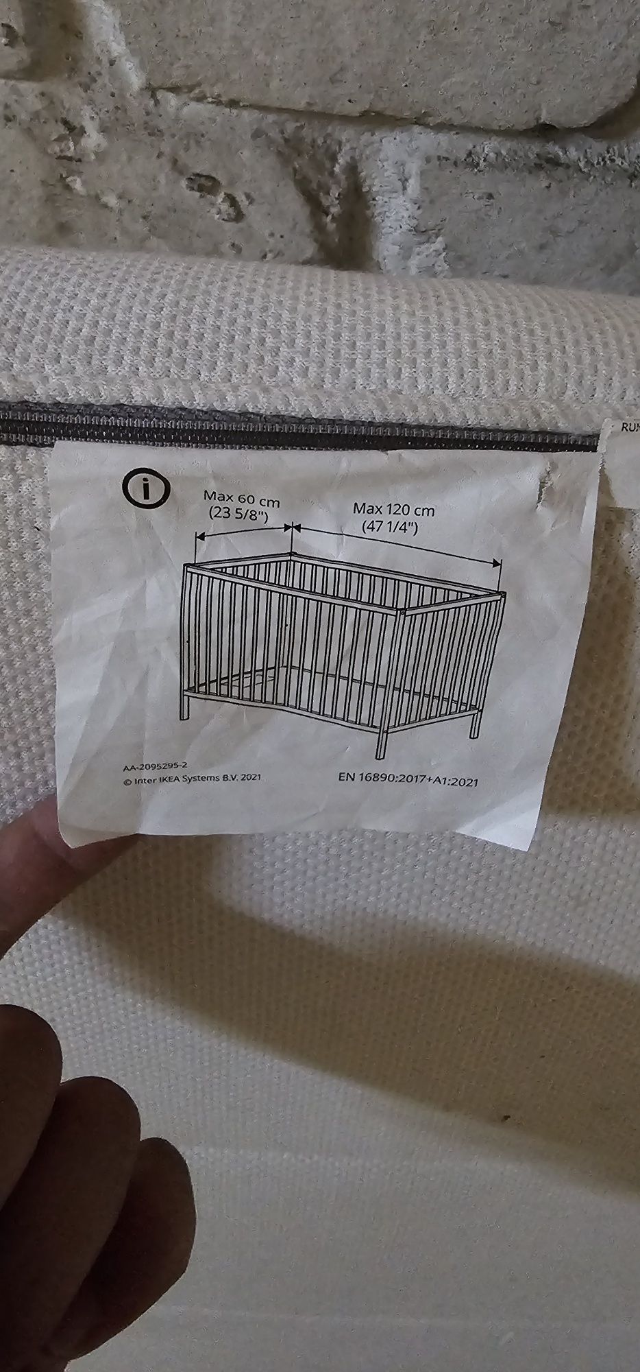 Vendo cama de bebe nunca usada ainda em caixa com colchão smagora