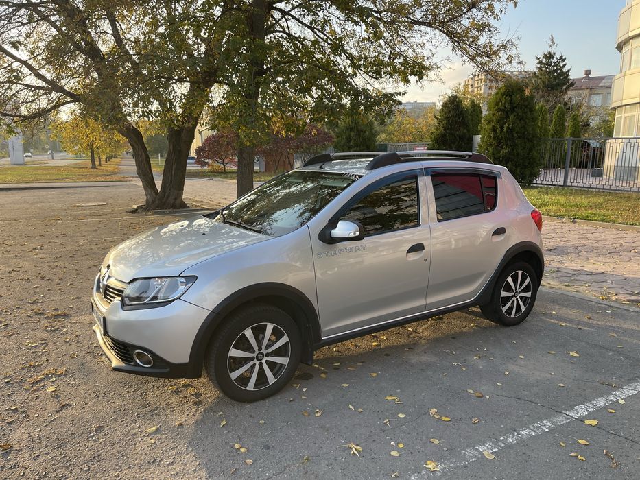 Продам RENAULT Sandero StepWay