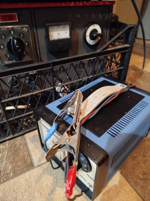 Prostownik bester i rosyjski