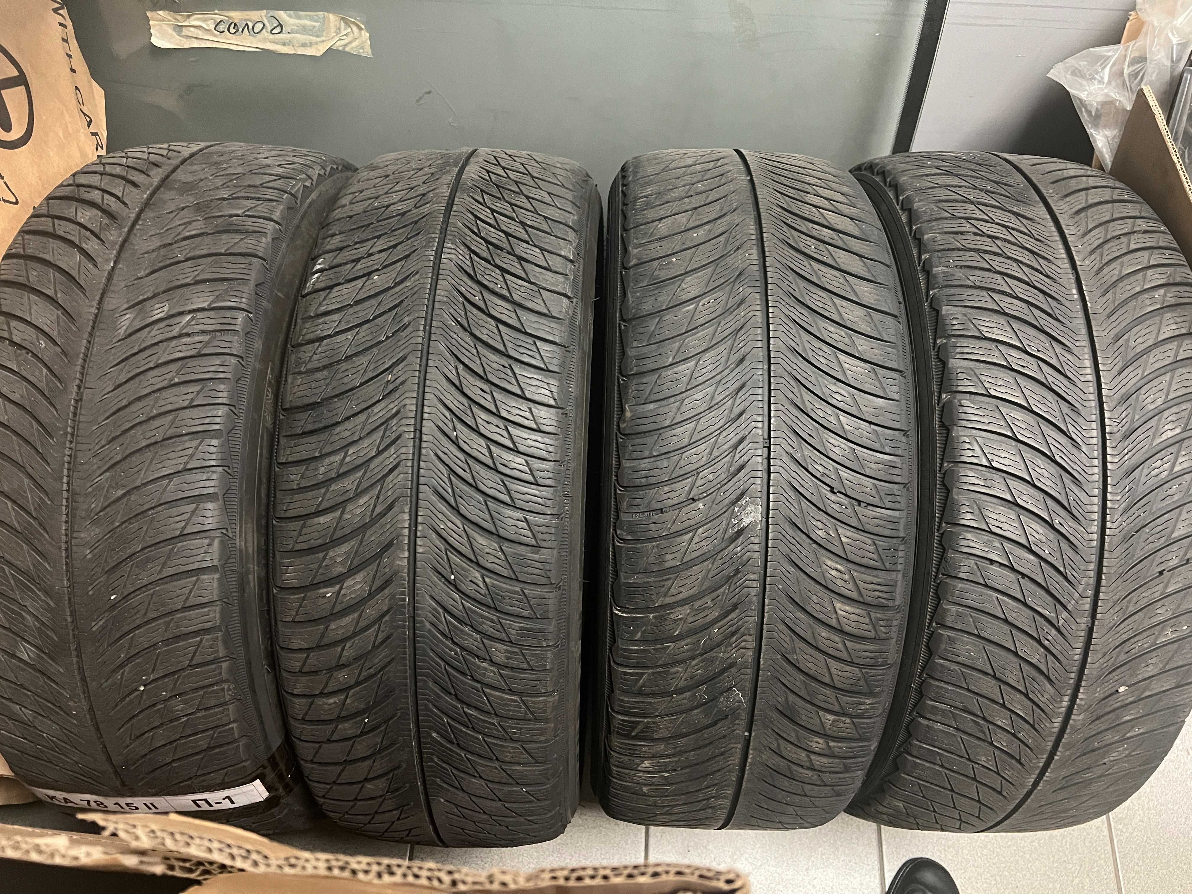 Шини зима 235 50 R19 Michelin Pilot Alpin 5 Suv