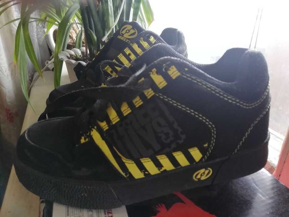 Детские роликовые кроссовки Heelys Caution (Orirginal). Р.32