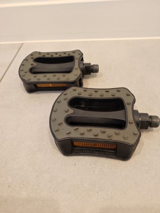 Pedały do roweru 1 komplet.