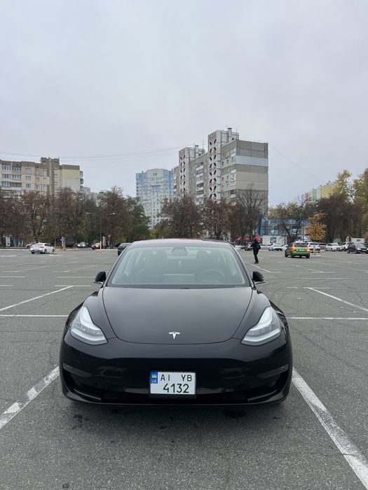 Тесла Модел 3 Standart Plus 2019