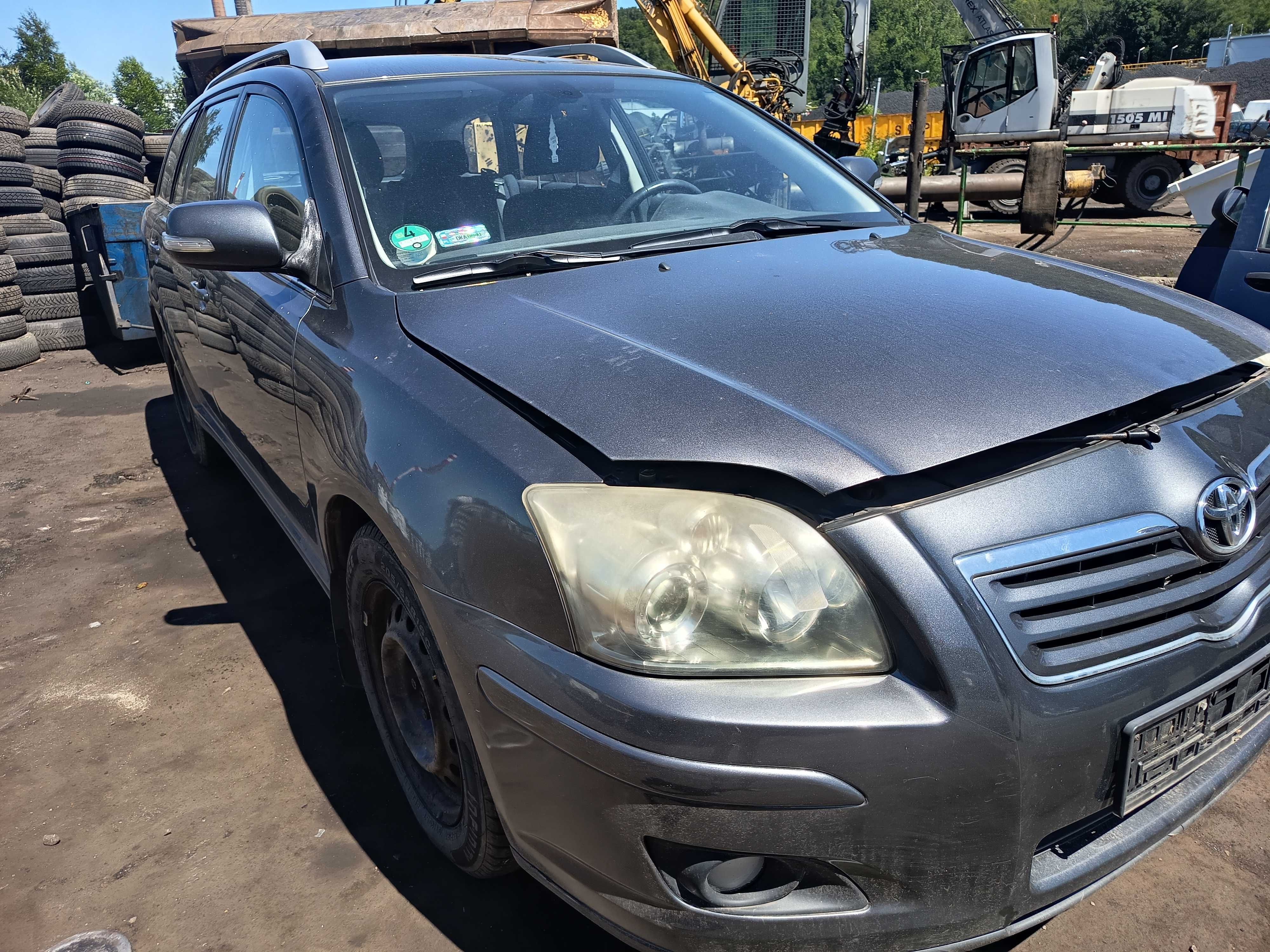 Toyota Avensis T25 Lift 1G3 maska przednia FV transport/dostawa