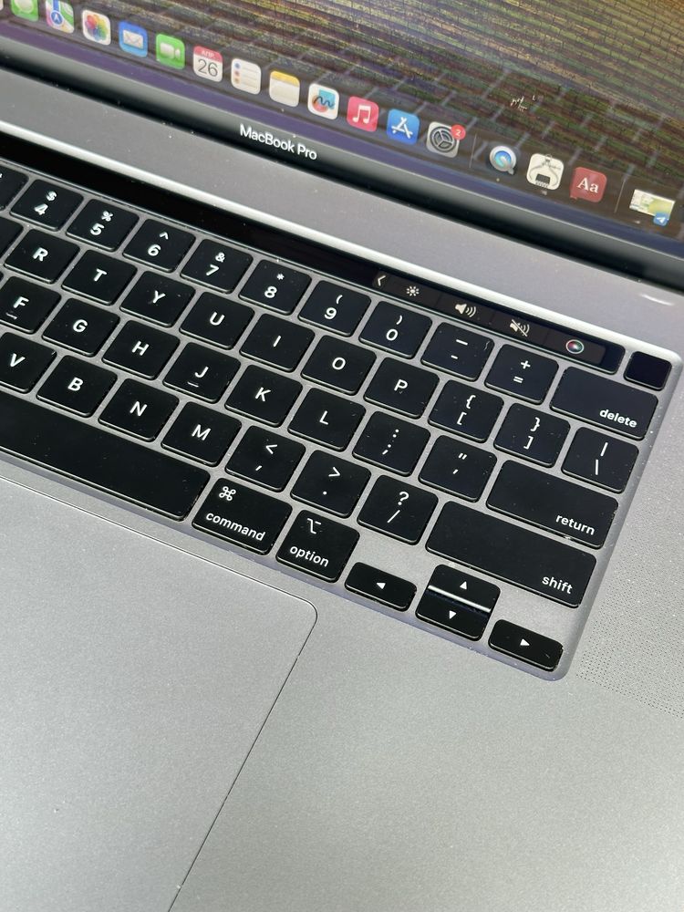 MacBook Pro 16 2019 512gb touch bar
