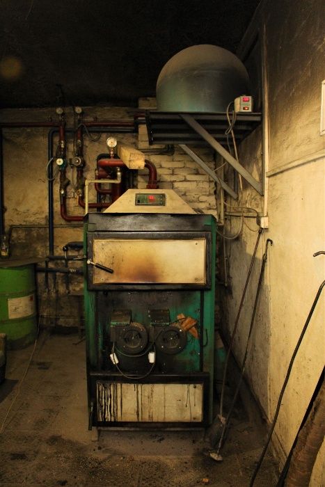 Автосервіс 1765 м2+32сотки територія