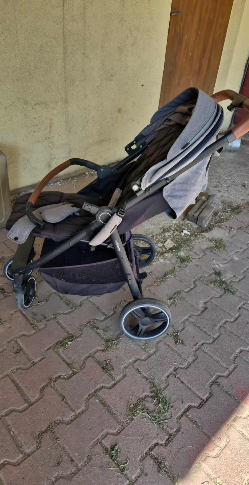 Wózek spacerowy  dzieciecy
