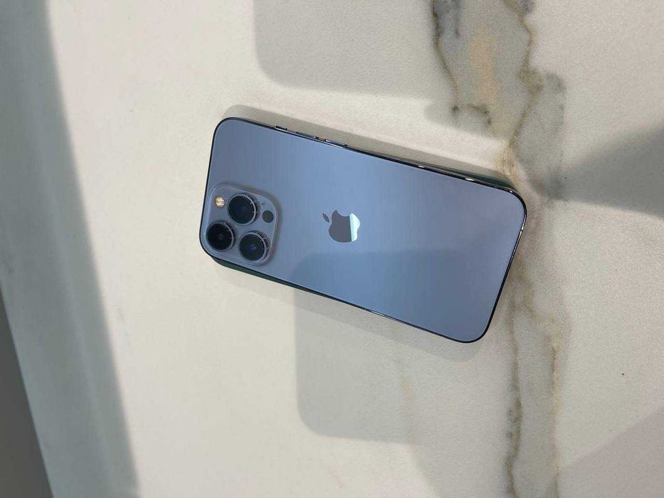 IPHONE 13 PRO 128 GB стан нового 10/10.Комплект, коробка чек зарядка.
