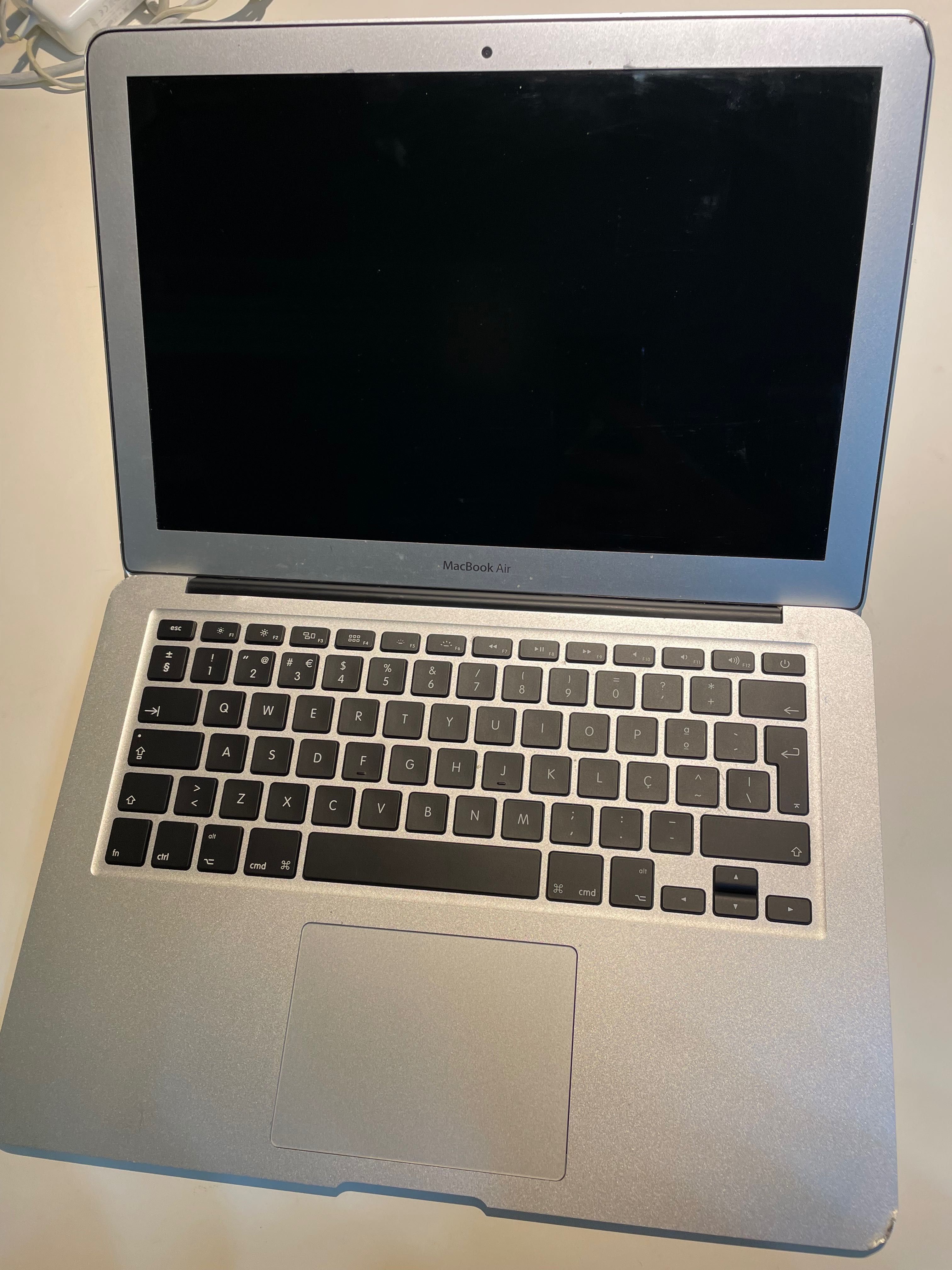 MacBook Air 13” cinzento