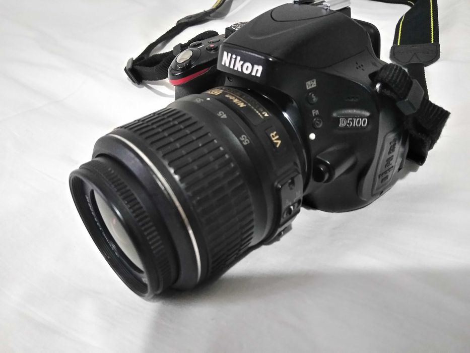 Продам фотоапарат Nikon D5100