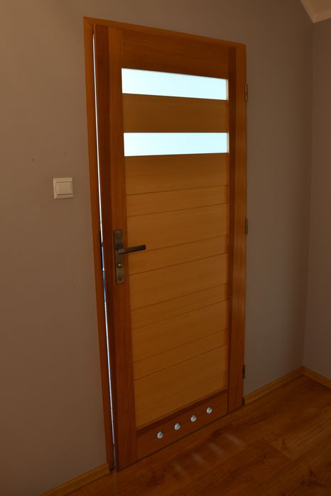 Drzwi sosnowe wewnętrzne z demontażu