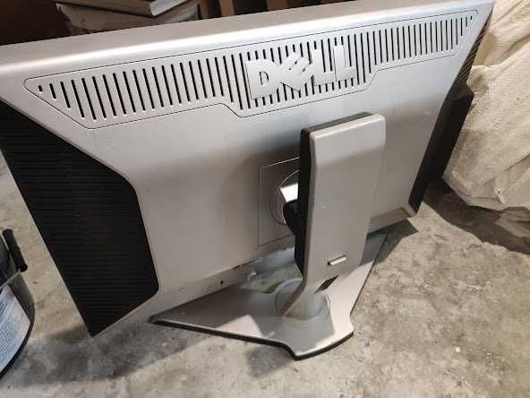 Monitor DELL 2408WFPb, 24" uszkodzony, na części