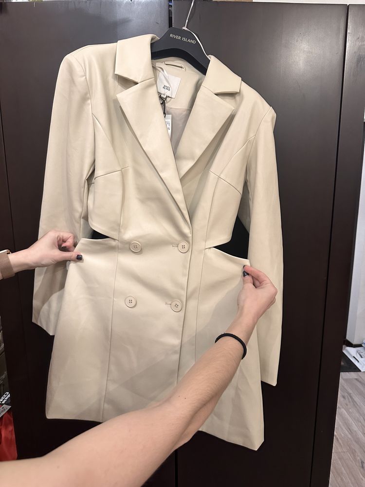 Продам піджак-сукня River Island, розмір М
