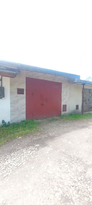 Оренда гаража в районі Анни Марії