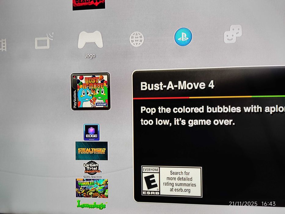 PS3 desbloqueado + comandos e Jogos físicos