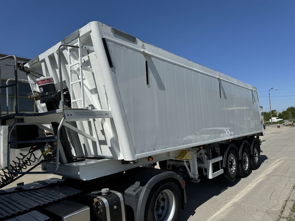 Naczepa wywrotka Bodex 38 m3  rok 2019 Stan BDB Osie Saf waga 5,900 kg