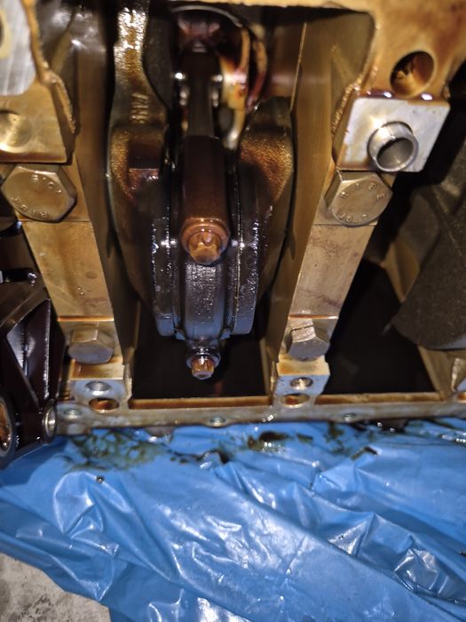 Silnik n43b20a uszkodzona panewka